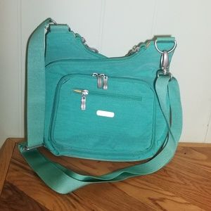 Baggallini crossbody bag